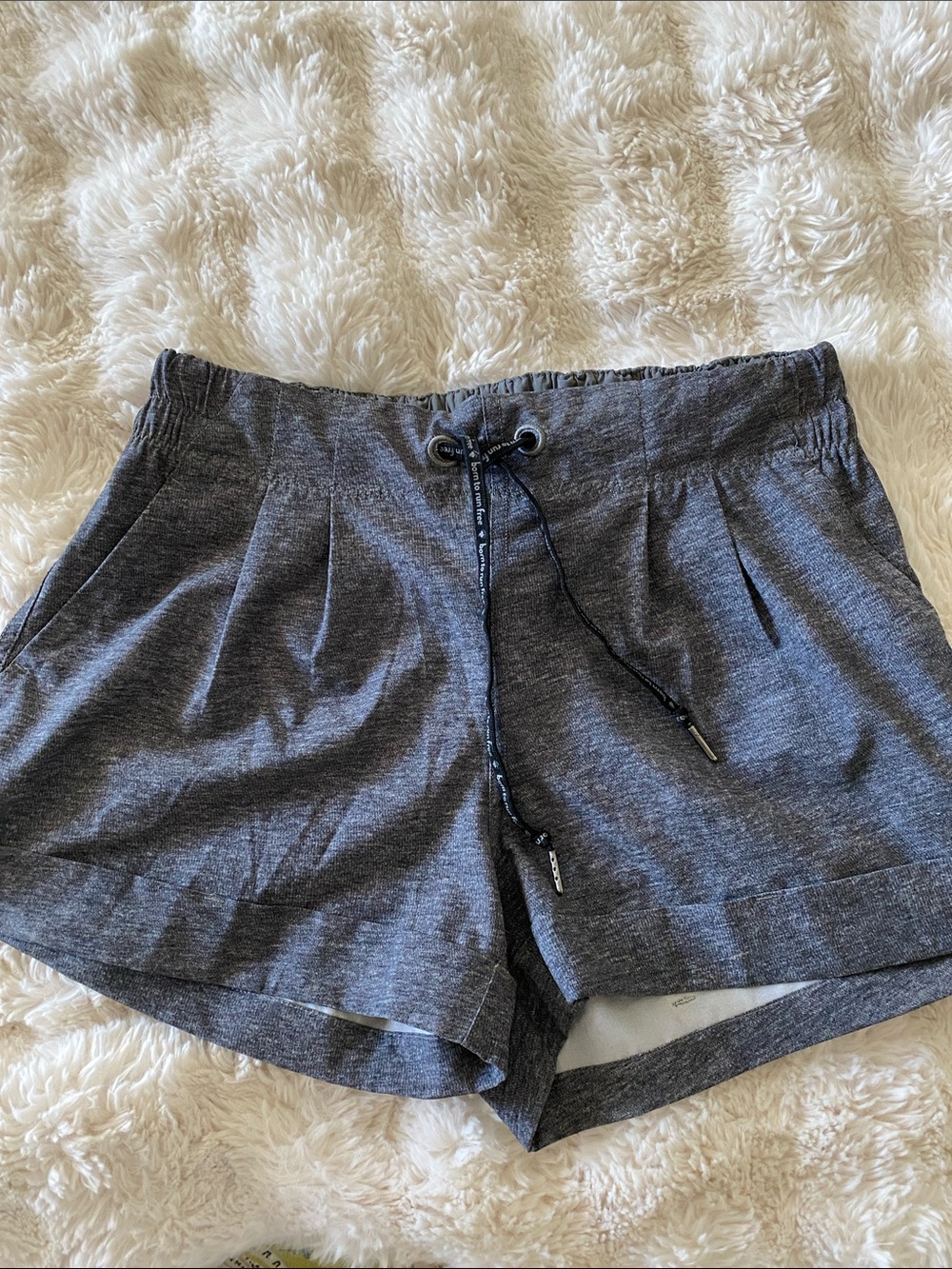 Lululemon casual shorts size 4